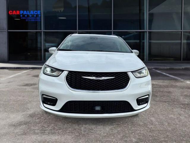 used 2022 Chrysler Pacifica car, priced at $13,987