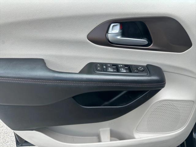 used 2017 Chrysler Pacifica car, priced at $10,987