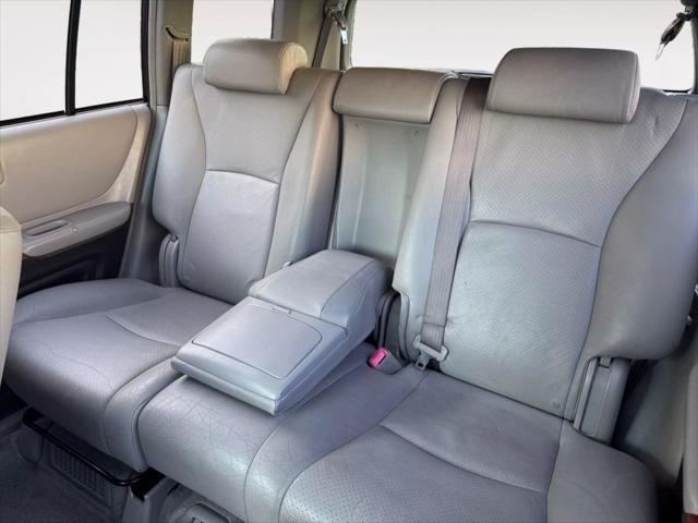 used 2006 Toyota Highlander Hybrid car, priced at $5,987