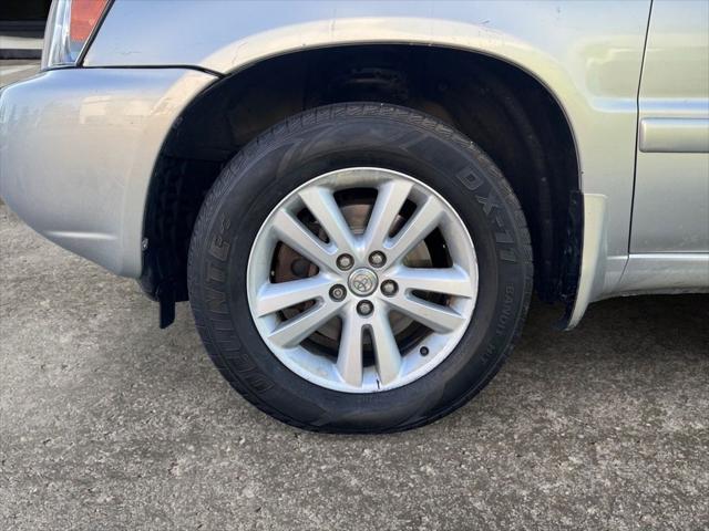 used 2006 Toyota Highlander Hybrid car, priced at $5,987