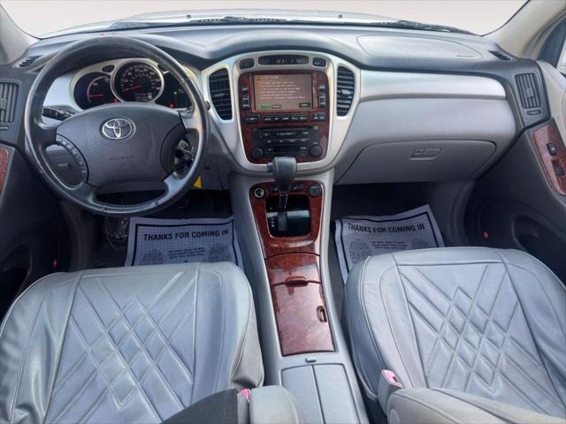 used 2006 Toyota Highlander Hybrid car, priced at $5,987