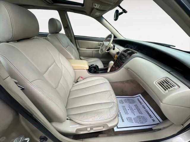 used 2001 Toyota Avalon car, priced at $1,987