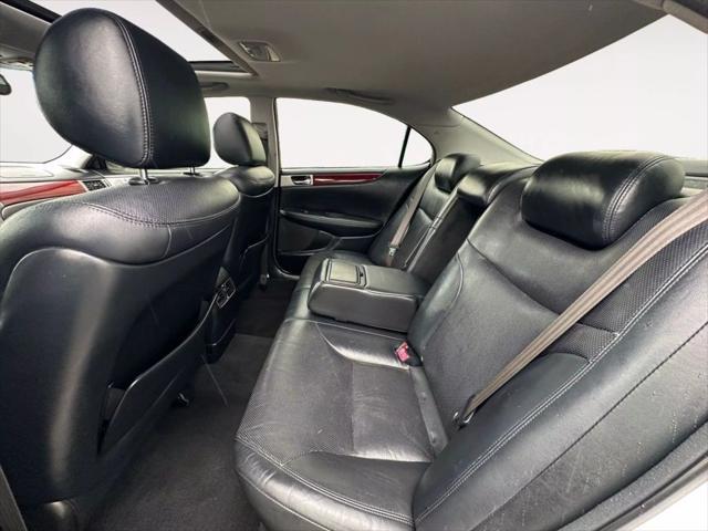 used 2005 Lexus ES 330 car, priced at $5,987