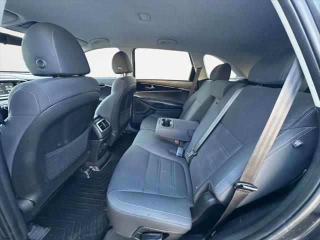 used 2020 Kia Sorento car, priced at $15,987