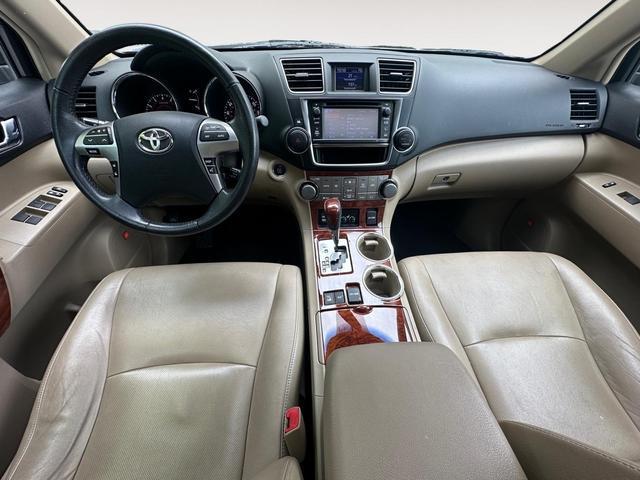 used 2013 Toyota Highlander car, priced at $14,987