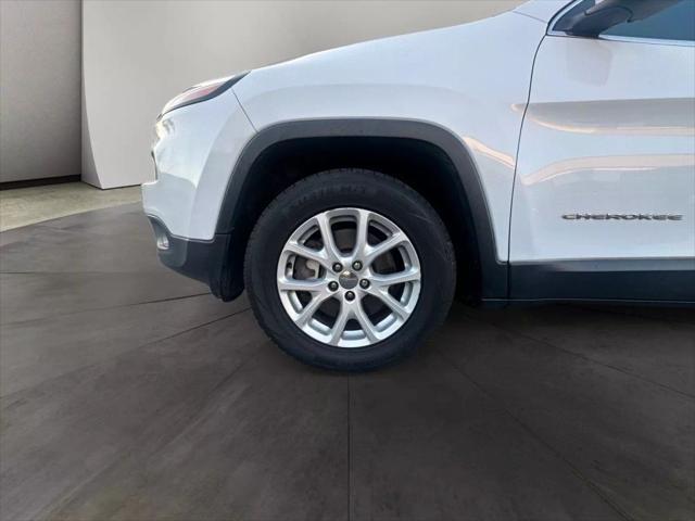 used 2018 Jeep Cherokee car, priced at $10,987