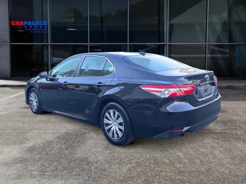 used 2018 Toyota Camry Hybrid car, priced at $14,987