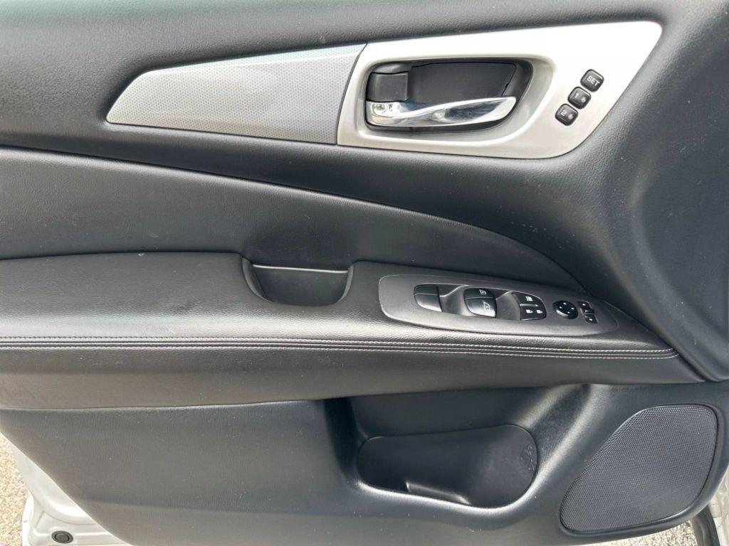 used 2020 Nissan Pathfinder car, priced at $13,987