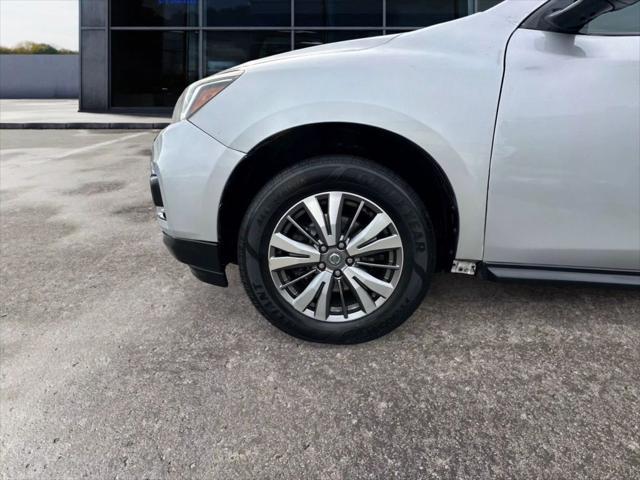 used 2020 Nissan Pathfinder car, priced at $16,987