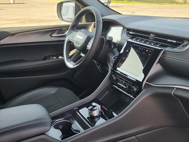 new 2025 Jeep Grand Cherokee L car, priced at $44,572