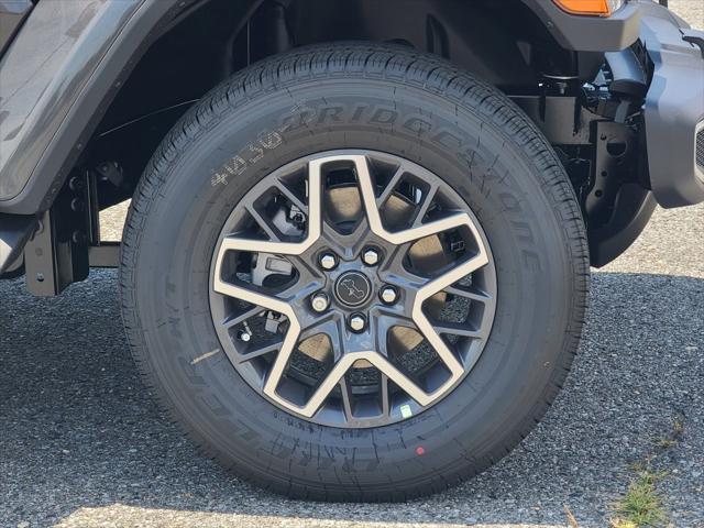new 2025 Jeep Wrangler car, priced at $53,922