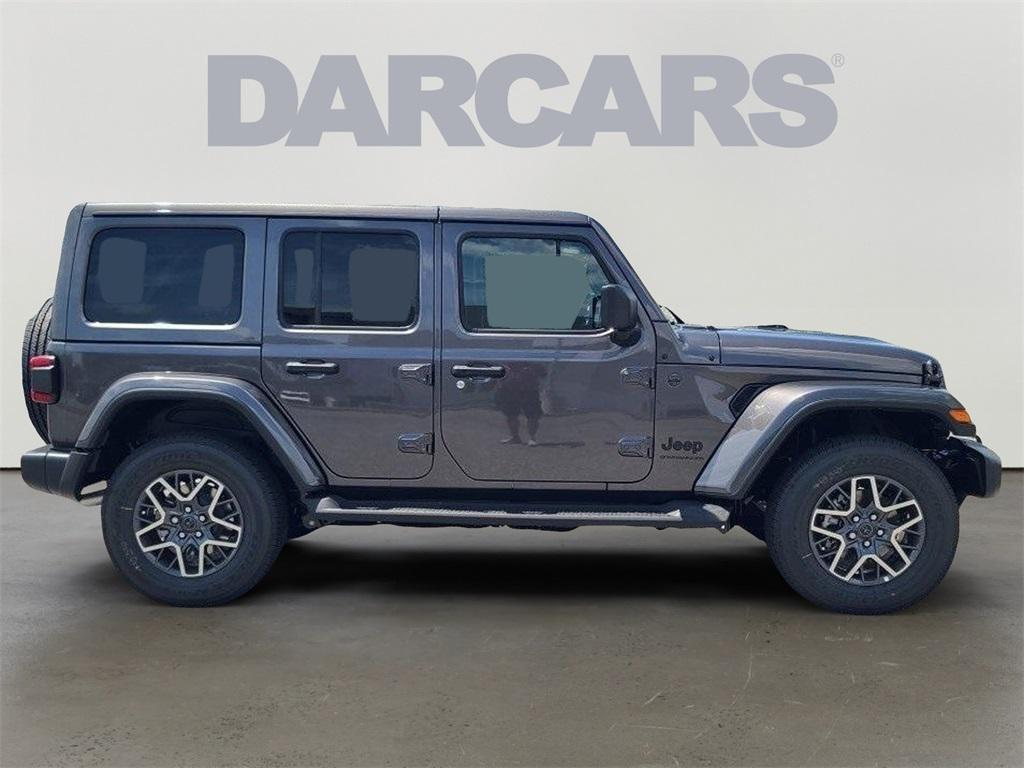 new 2025 Jeep Wrangler car, priced at $52,384