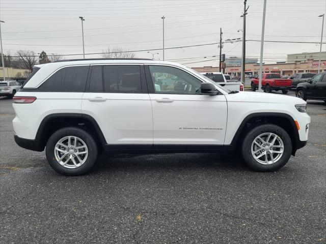 new 2025 Jeep Grand Cherokee car, priced at $38,375