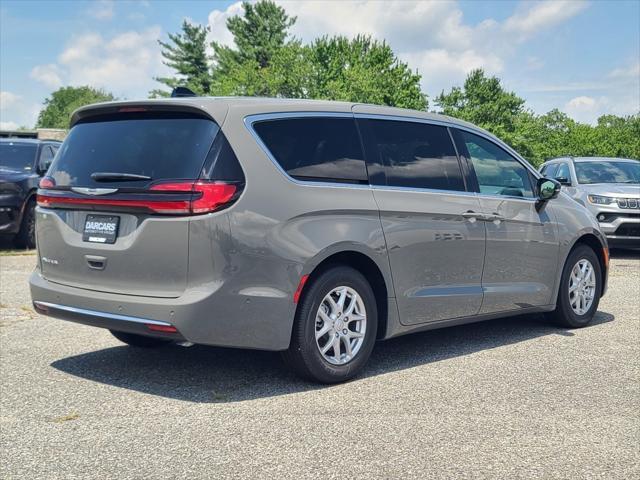 new 2025 Chrysler Pacifica car, priced at $43,527