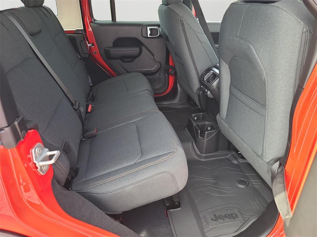 new 2025 Jeep Wrangler car, priced at $45,871