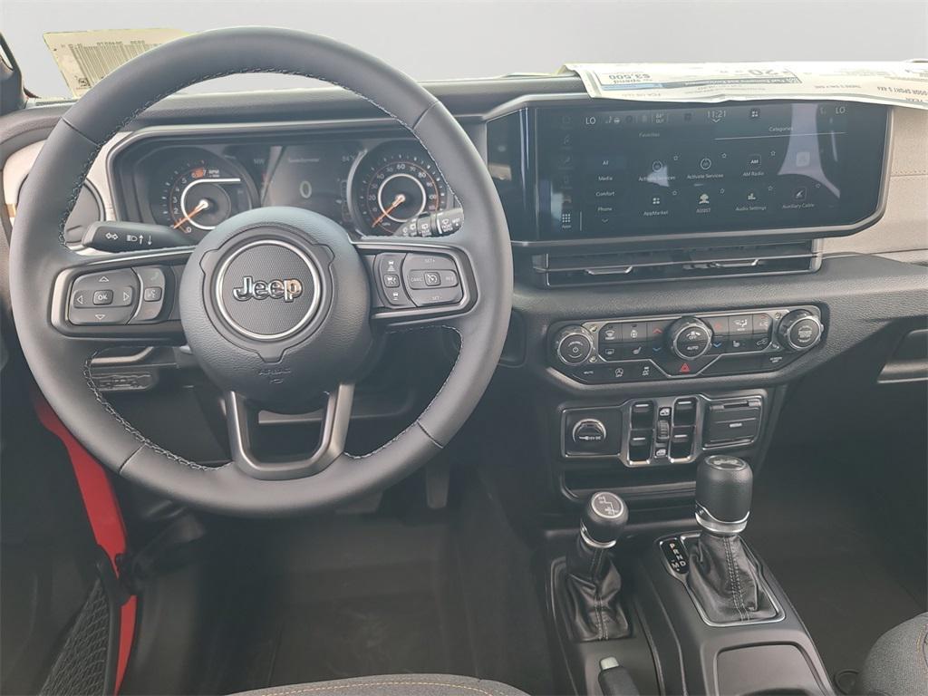 new 2025 Jeep Wrangler car, priced at $45,871