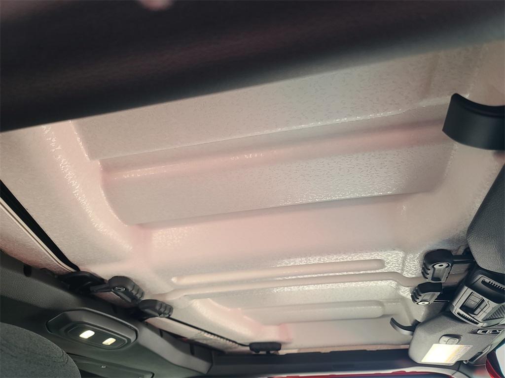 new 2025 Jeep Wrangler car, priced at $45,871