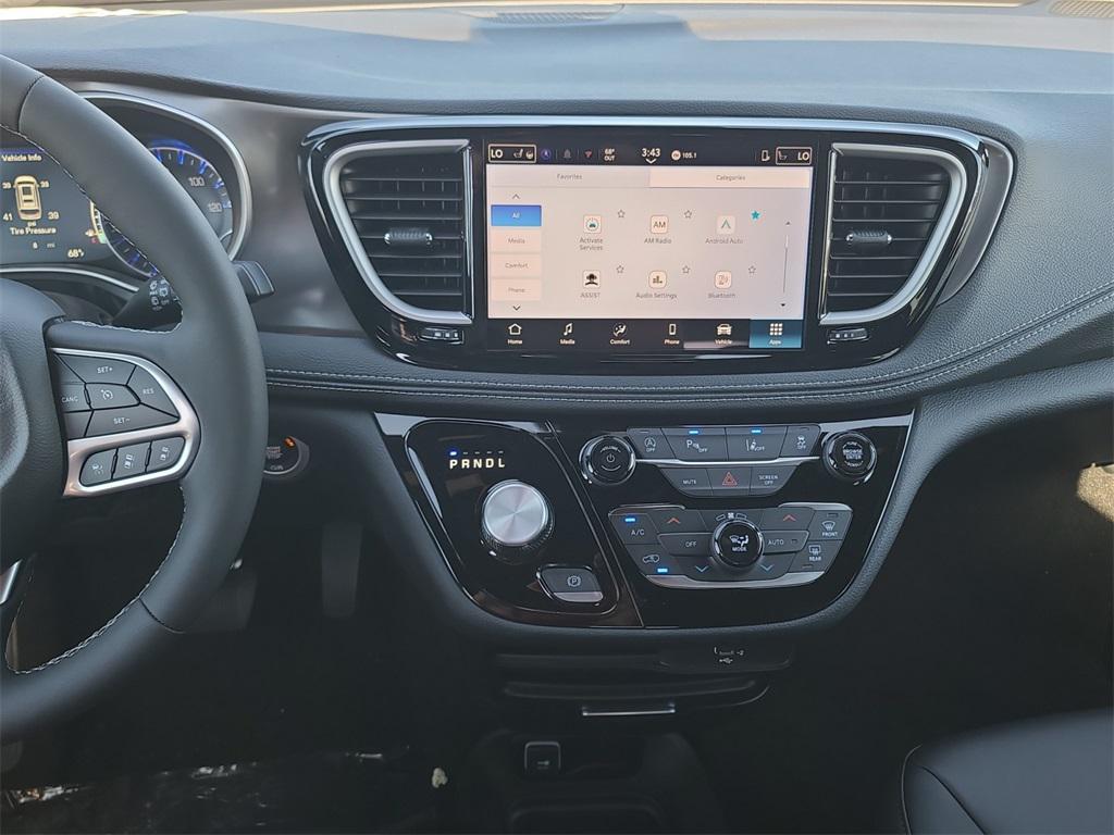 new 2026 Chrysler Pacifica car, priced at $43,385