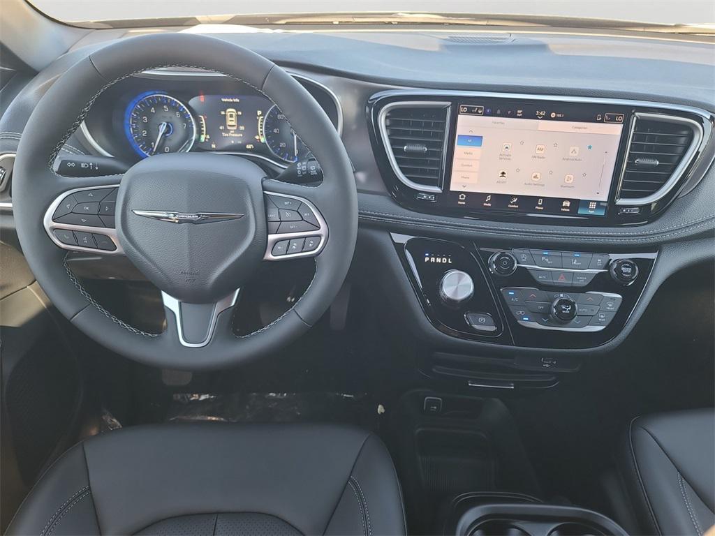 new 2026 Chrysler Pacifica car, priced at $43,385