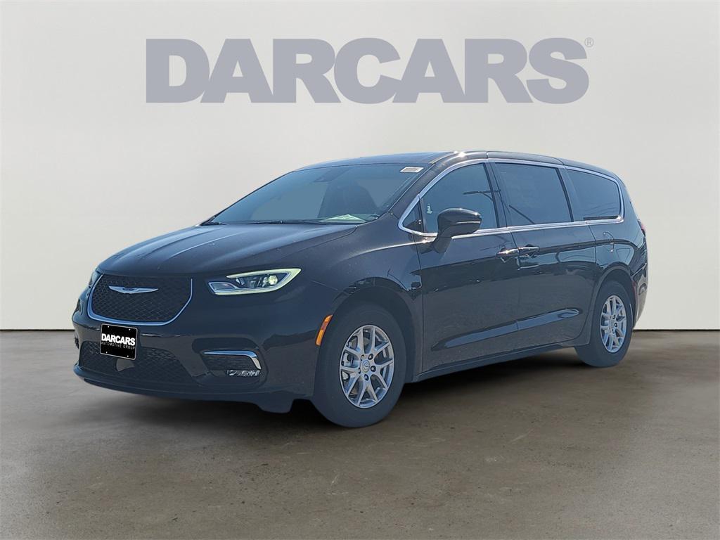 new 2026 Chrysler Pacifica car, priced at $43,385