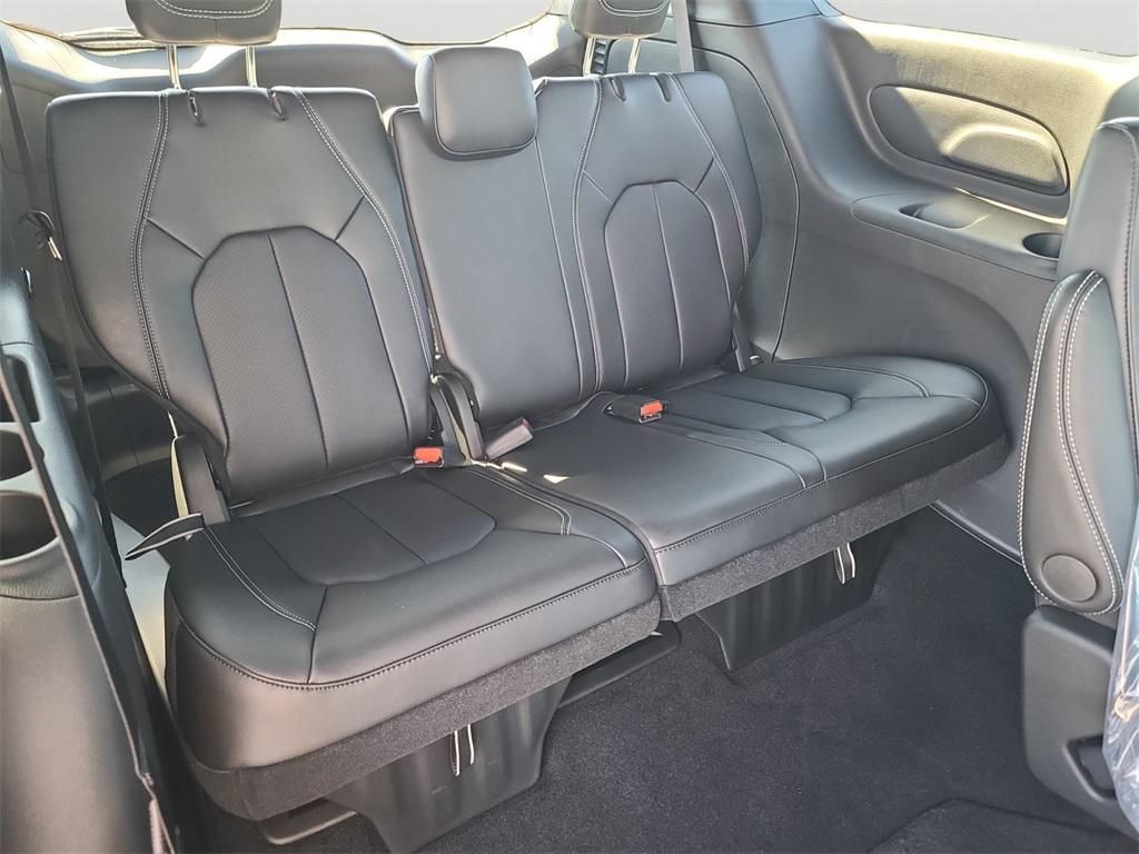 new 2026 Chrysler Pacifica car, priced at $43,385