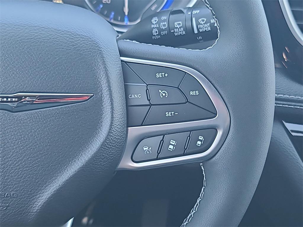 new 2026 Chrysler Pacifica car, priced at $43,385