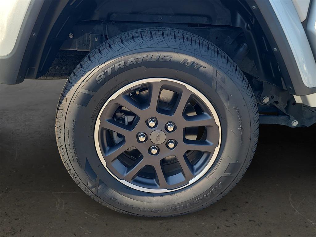 used 2023 Jeep Gladiator car, priced at $29,517