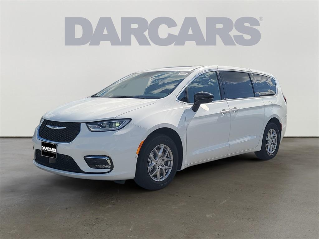 new 2026 Chrysler Pacifica car, priced at $43,385