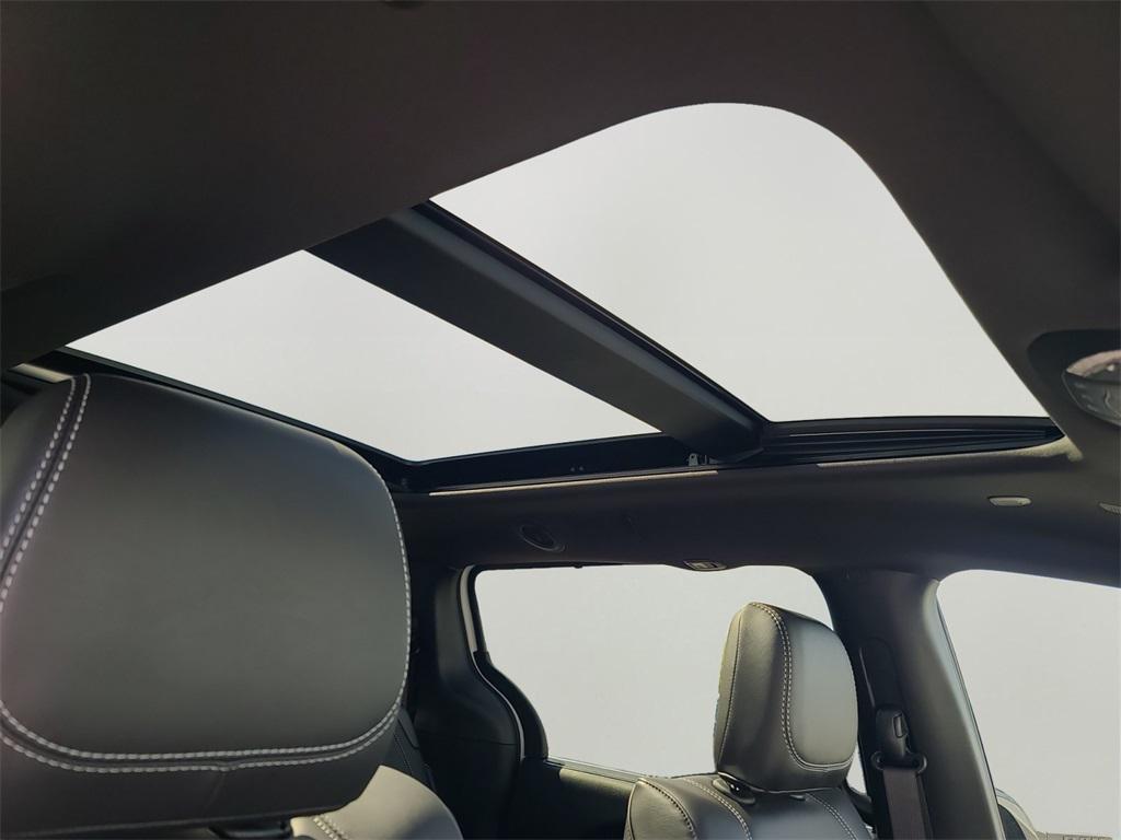 new 2026 Chrysler Pacifica car, priced at $43,385