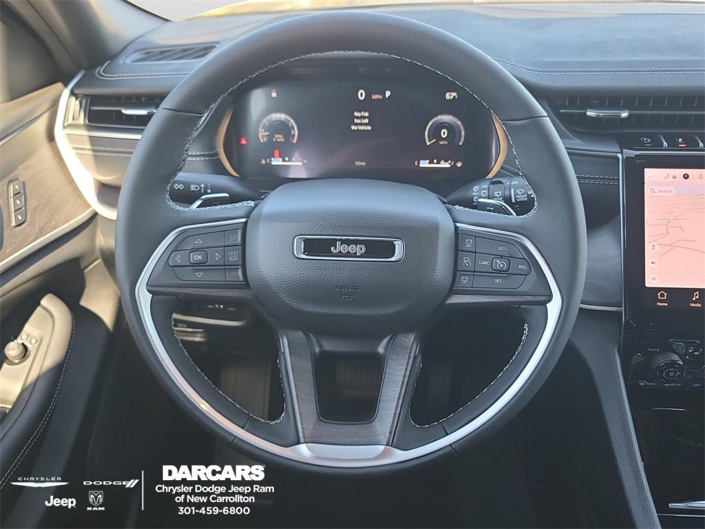 new 2025 Jeep Grand Cherokee car, priced at $44,995