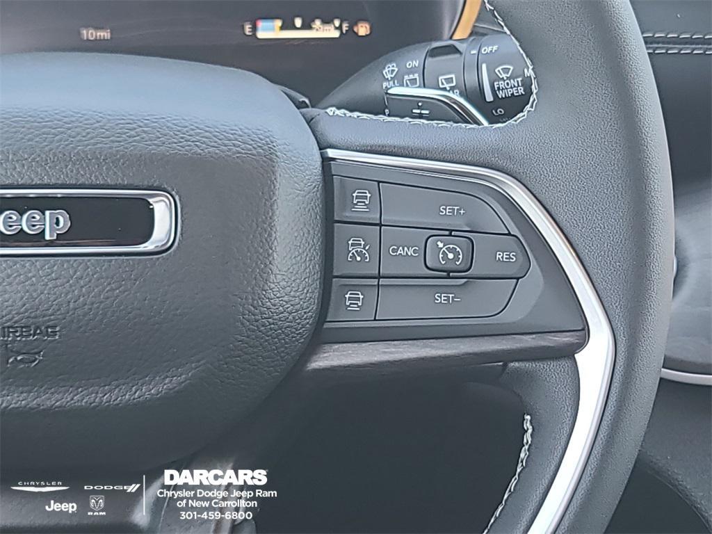 new 2025 Jeep Grand Cherokee car, priced at $44,995