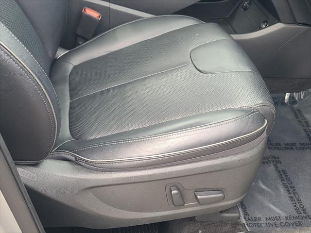 used 2023 Hyundai Santa Fe car, priced at $23,997