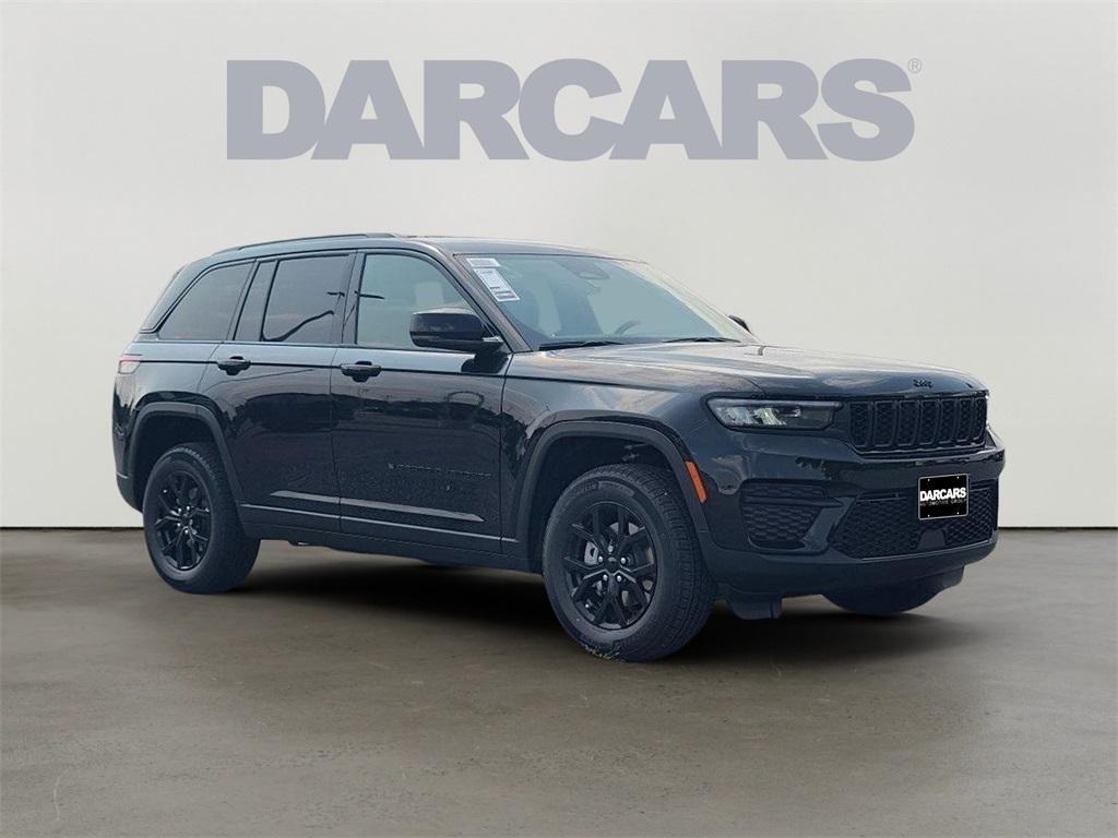 new 2025 Jeep Grand Cherokee car, priced at $40,333