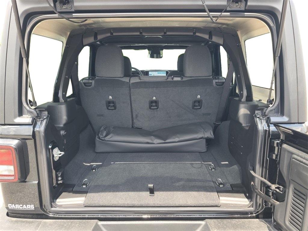 new 2025 Jeep Wrangler car, priced at $45,871