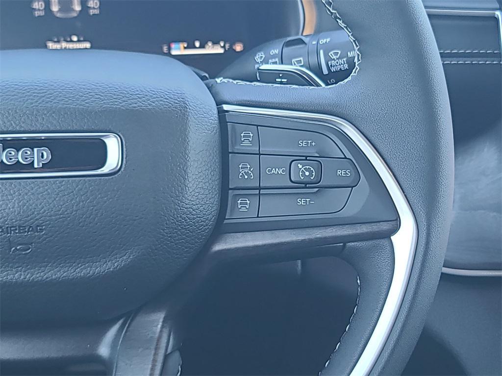 new 2025 Jeep Grand Cherokee car, priced at $43,844