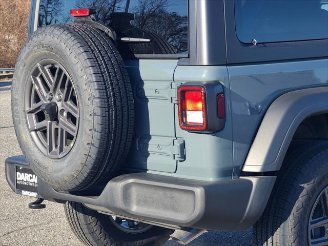 new 2025 Jeep Wrangler car, priced at $42,590