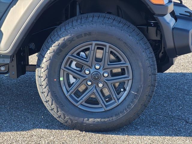 new 2025 Jeep Wrangler car, priced at $42,590