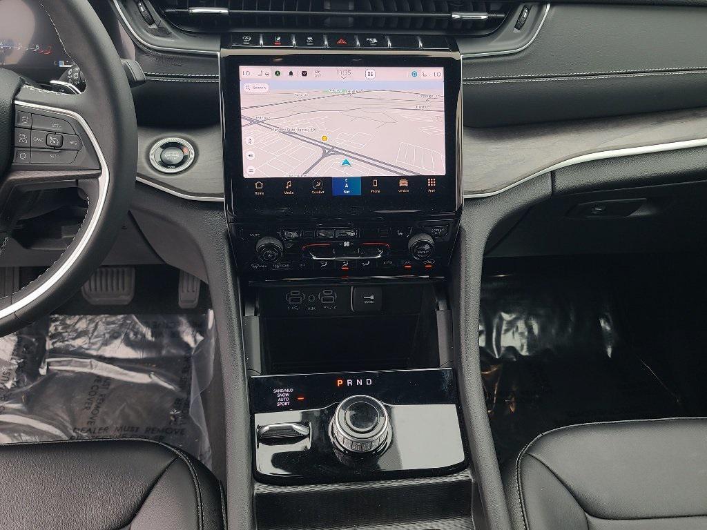 used 2024 Jeep Grand Cherokee car, priced at $36,120