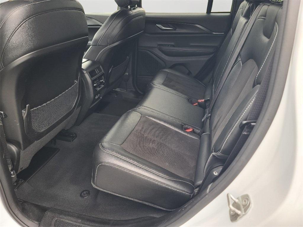 used 2023 Jeep Grand Cherokee car, priced at $25,995