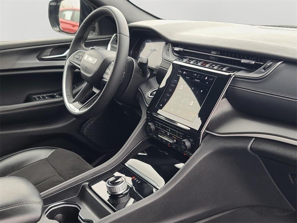 used 2023 Jeep Grand Cherokee car, priced at $25,995