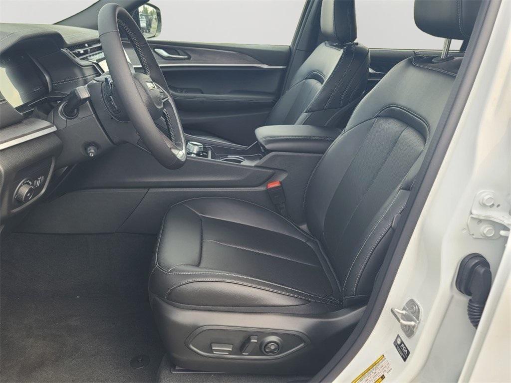 new 2025 Jeep Grand Cherokee L car, priced at $49,540