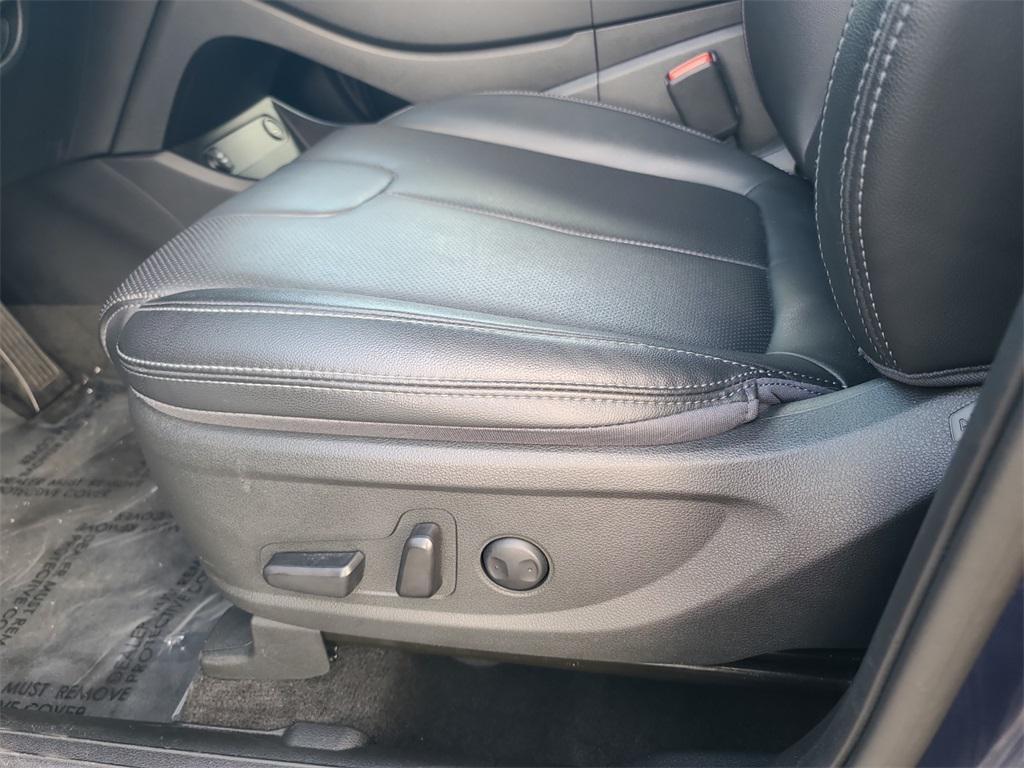 used 2023 Hyundai Santa Fe car, priced at $25,000