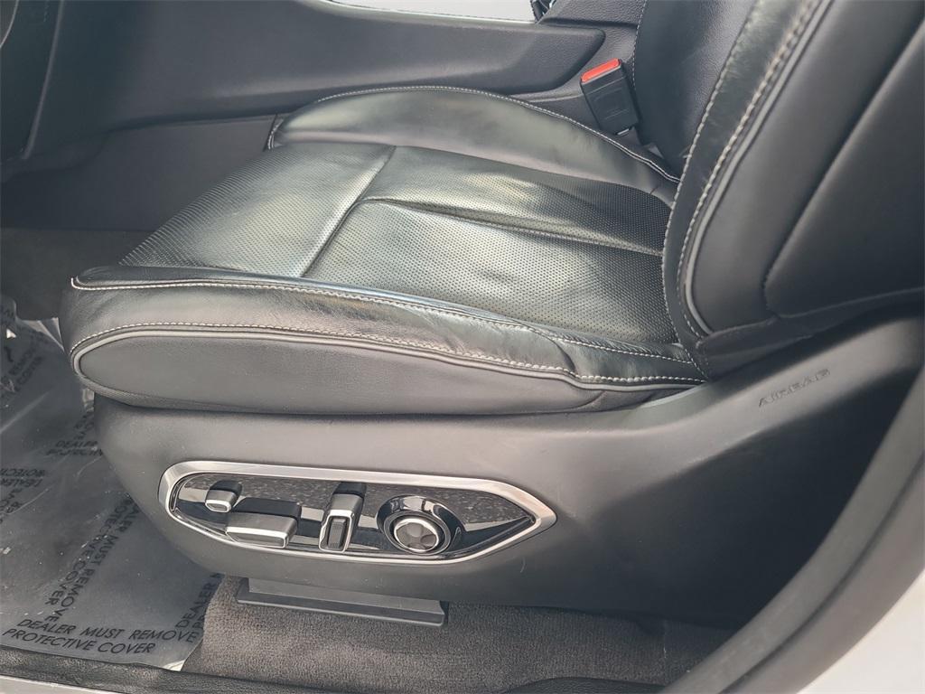 used 2022 Jeep Grand Cherokee L car, priced at $33,226