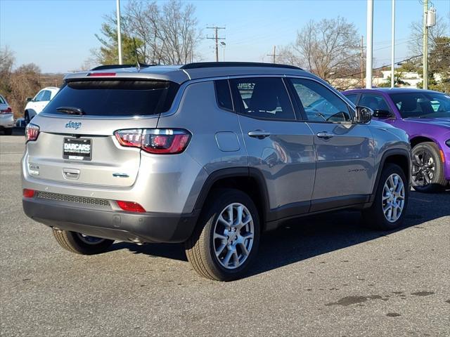 new 2024 Jeep Compass car, priced at $37,172