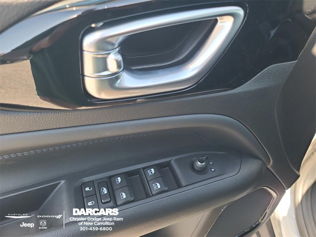 new 2026 Jeep Compass car, priced at $31,595