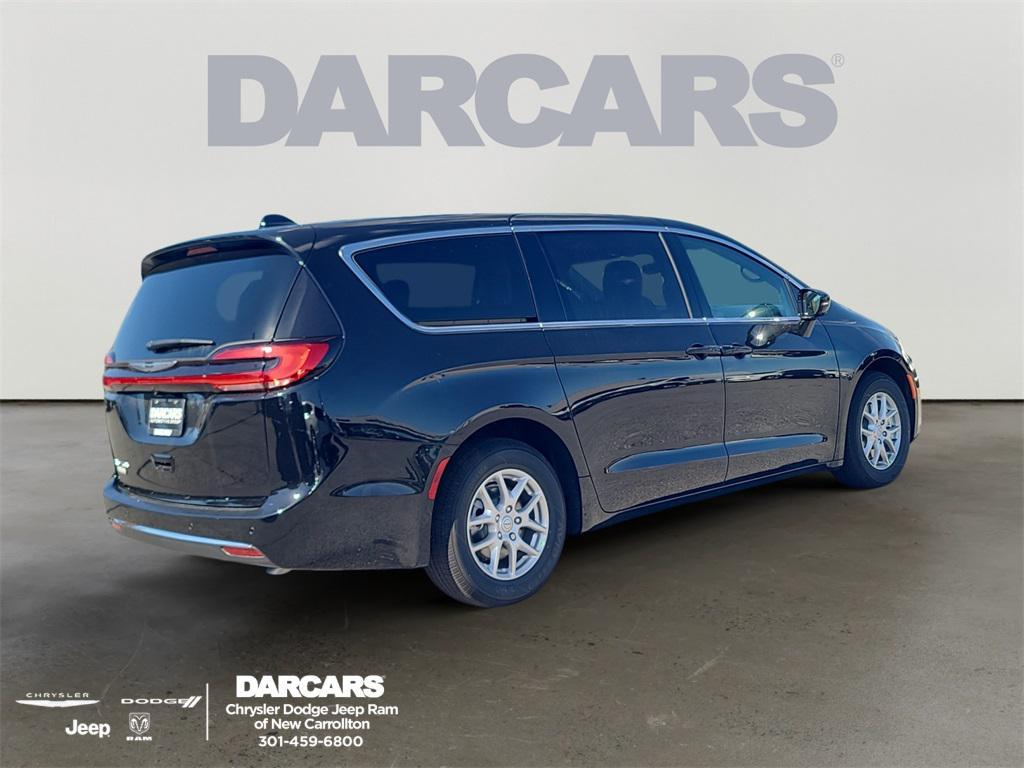 new 2026 Chrysler Pacifica car, priced at $46,065