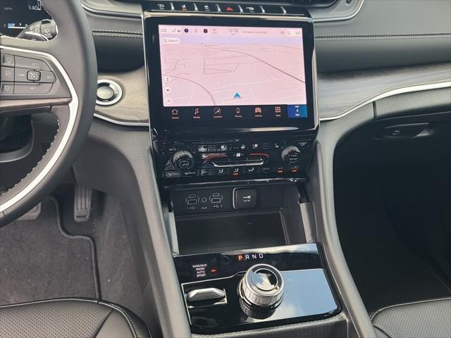 new 2025 Jeep Grand Cherokee L car, priced at $49,292