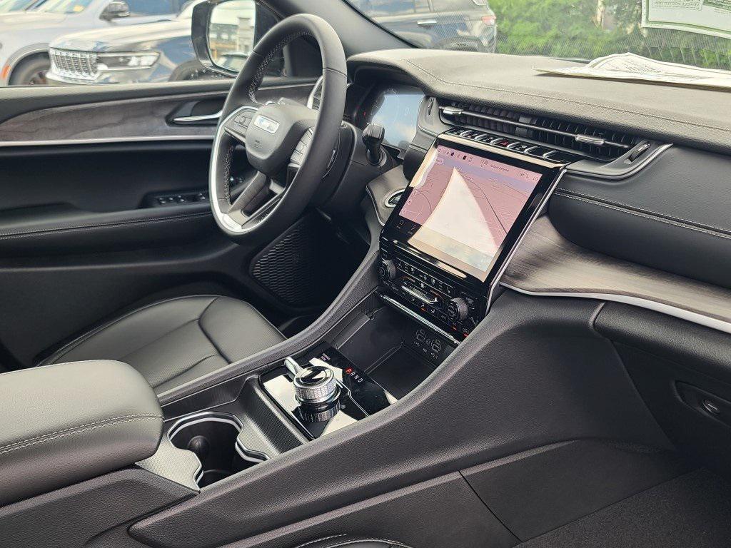 new 2025 Jeep Grand Cherokee L car, priced at $48,981