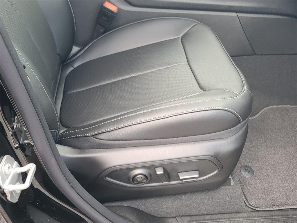 new 2025 Jeep Grand Cherokee L car, priced at $48,431