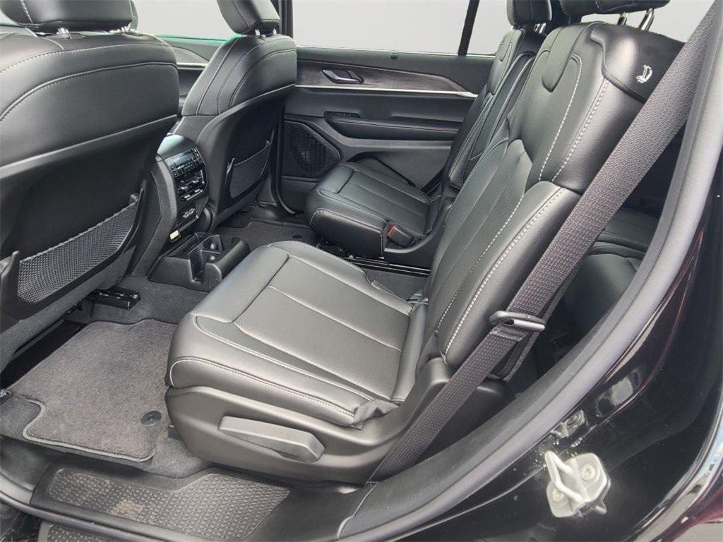 new 2025 Jeep Grand Cherokee L car, priced at $48,431